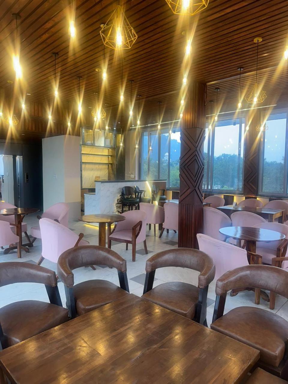 فندق The Grand View Baijnāth المظهر الخارجي الصورة